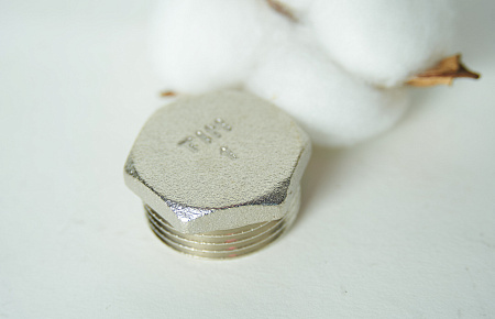 Заглушка (Пробка) НИКЕЛЬ 1 1/2&quot; DT006N